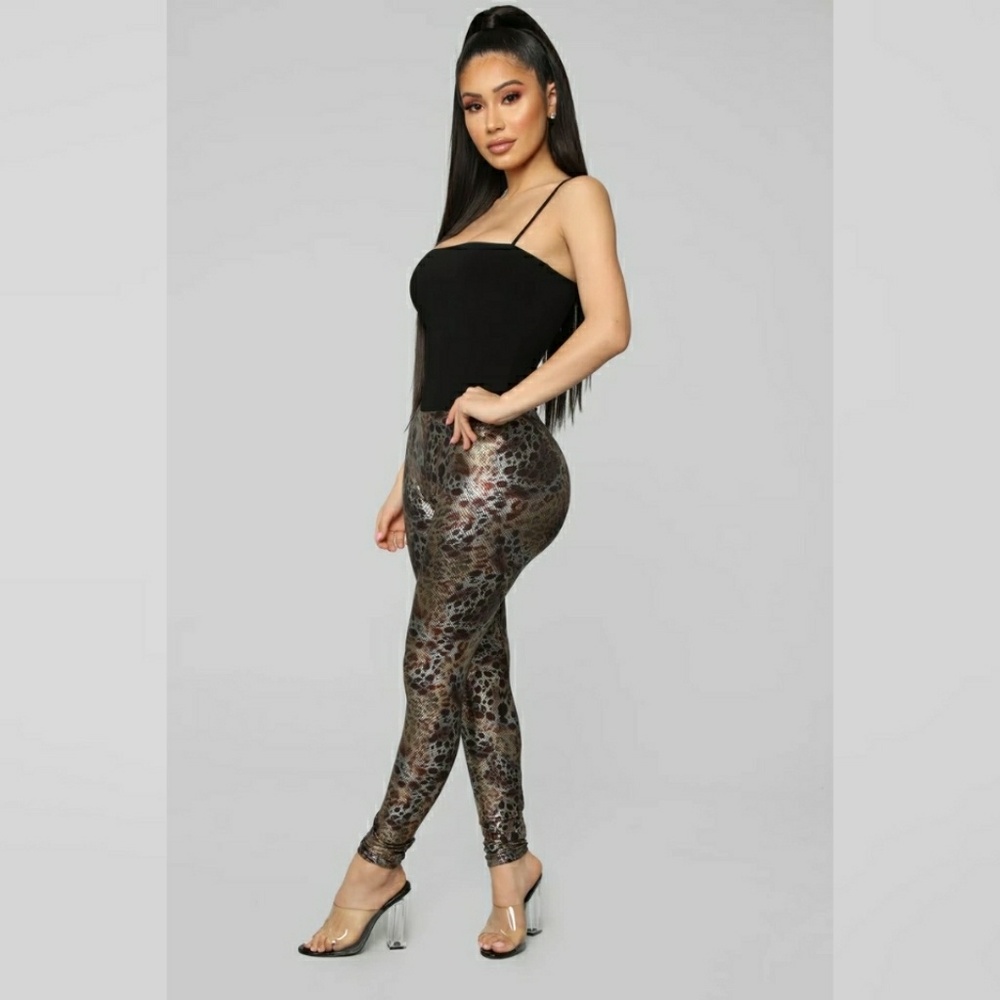 FN Folied Leopard Print Leggings - Picture 5 of 5